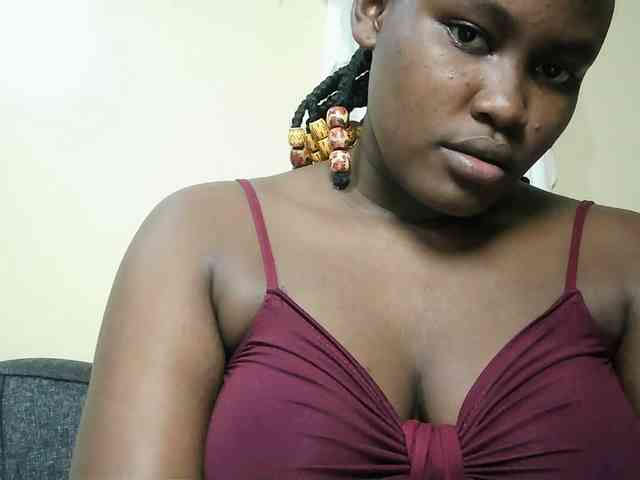 Horny-nasty-bitch webcam