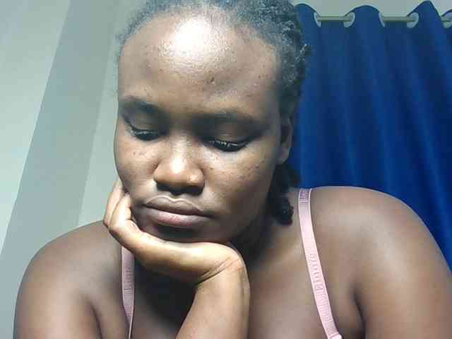 Horny-nasty-bitch webcam