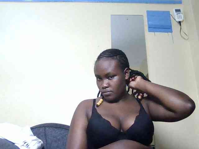 Horny-nasty-bitch webcam