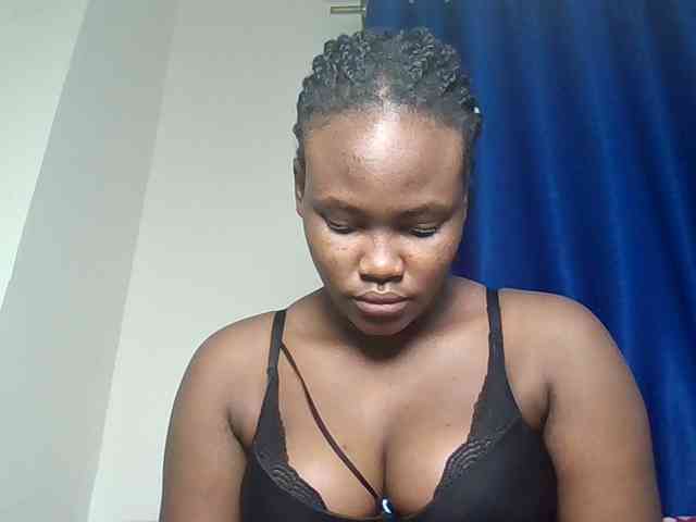 Horny-nasty-bitch webcam