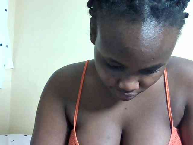 Horny-nasty-bitch webcam