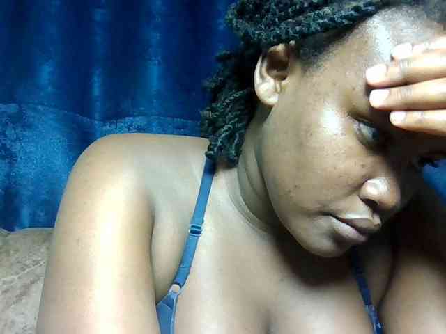 Horny-nasty-bitch webcam