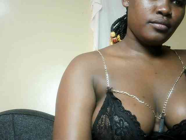 Horny-nasty-bitch webcam