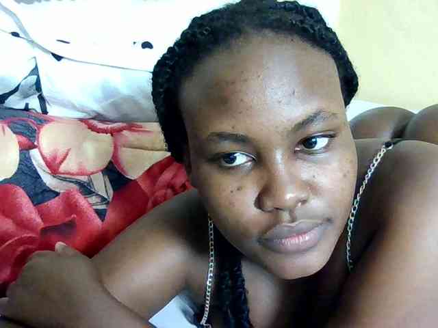 Horny-nasty-bitch webcam