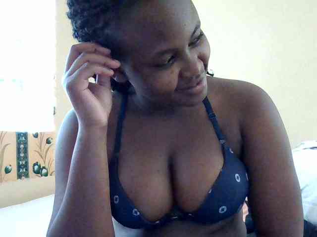 Horny-nasty-bitch webcam