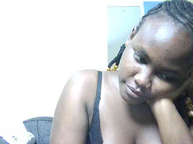 Horny-nasty-bitch webcam