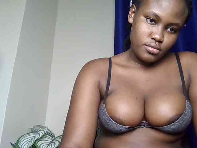 Horny-nasty-bitch webcam