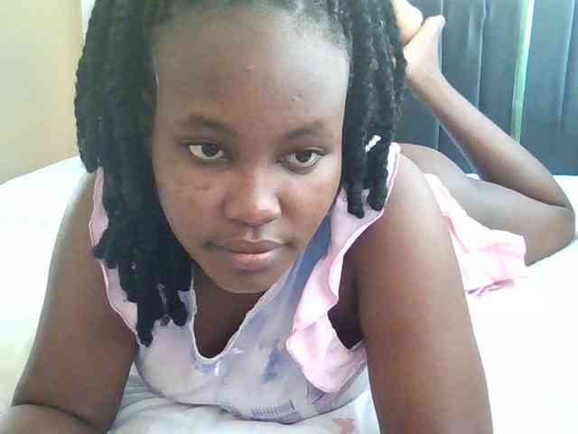 Horny-nasty-bitch webcam