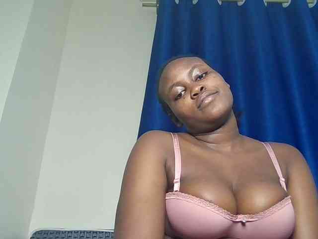 Horny-nasty-bitch webcam