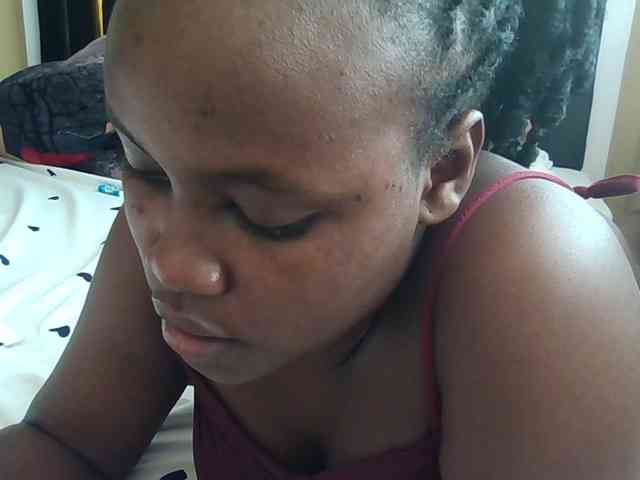 Horny-nasty-bitch webcam