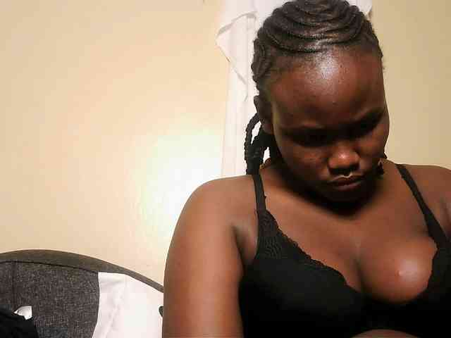 Horny-nasty-bitch webcam