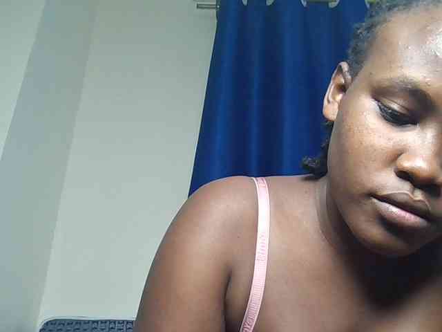 Horny-nasty-bitch webcam