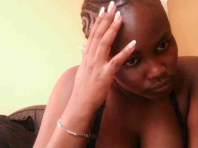 Horny-nasty-bitch webcam