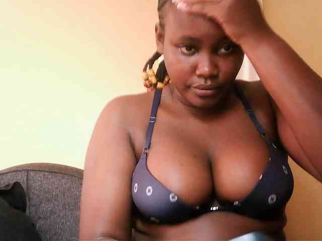 Horny-nasty-bitch webcam