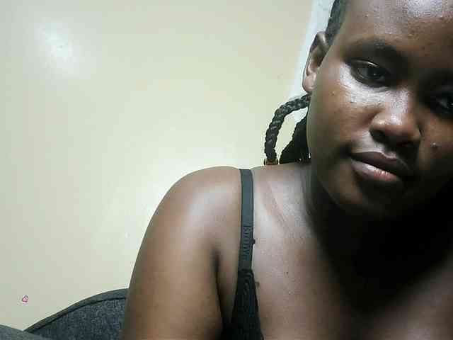 Horny-nasty-bitch webcam