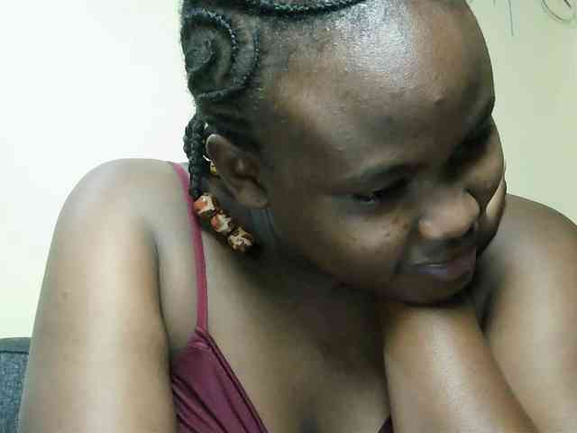 Horny-nasty-bitch webcam