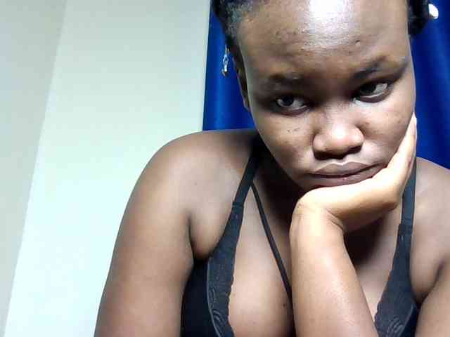 Horny-nasty-bitch webcam