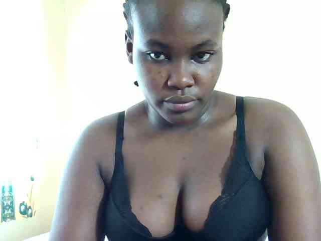 Horny-nasty-bitch webcam