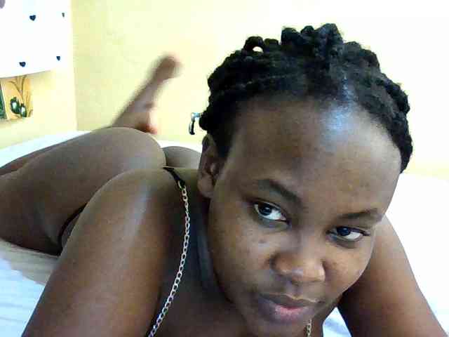 Horny-nasty-bitch webcam