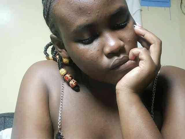 Horny-nasty-bitch webcam