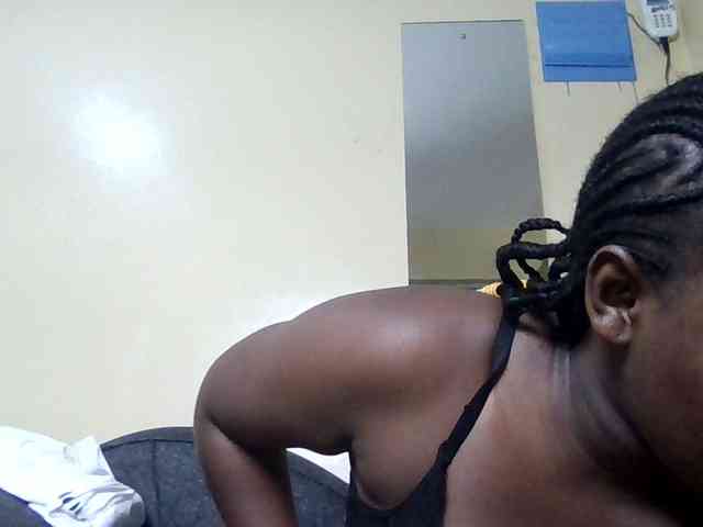 Horny-nasty-bitch webcam