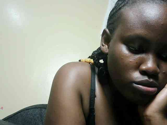 Horny-nasty-bitch webcam