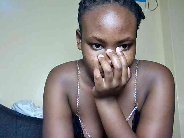 Horny-nasty-bitch webcam