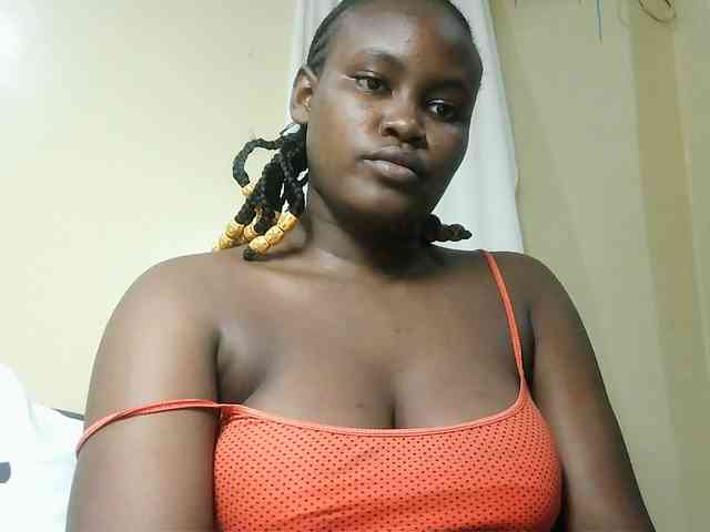 Horny-nasty-bitch webcam