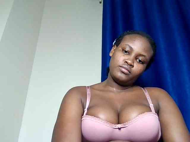 Horny-nasty-bitch webcam