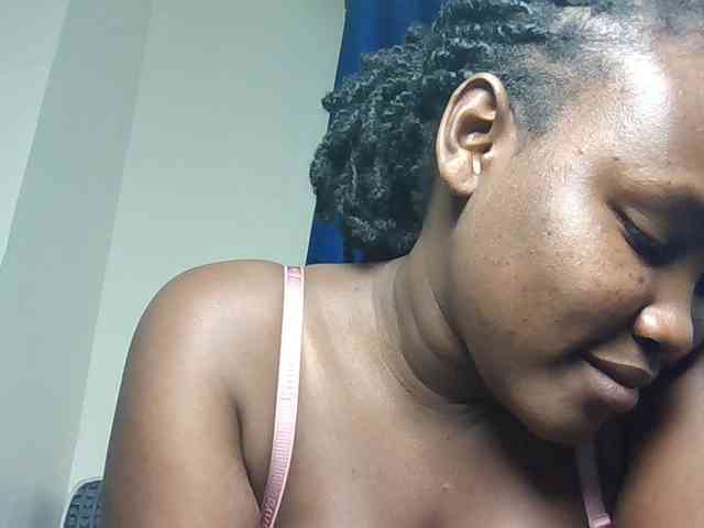 Horny-nasty-bitch webcam