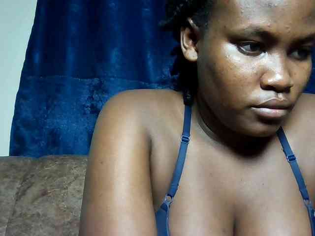 Horny-nasty-bitch webcam