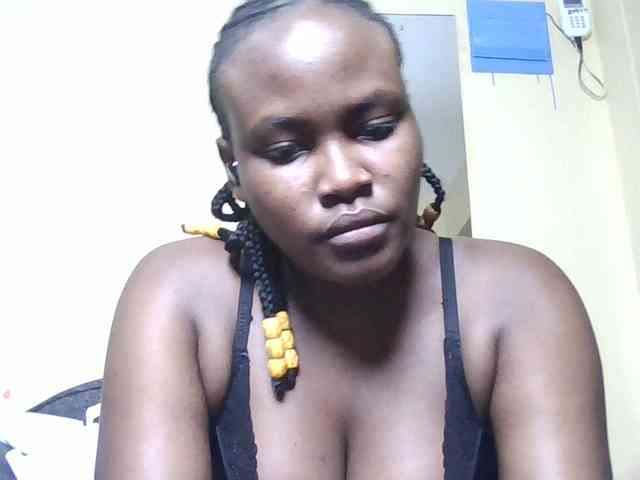 Horny-nasty-bitch webcam