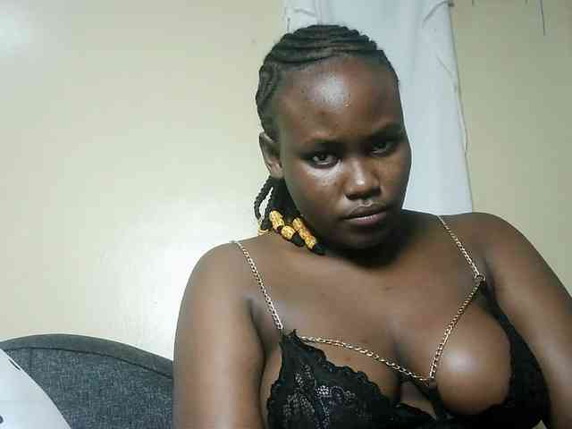 Horny-nasty-bitch webcam