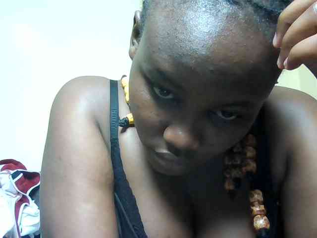 Horny-nasty-bitch webcam