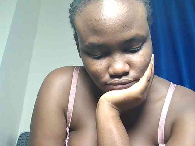 Horny-nasty-bitch webcam