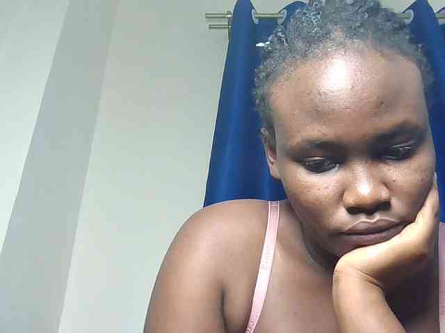 Horny-nasty-bitch webcam