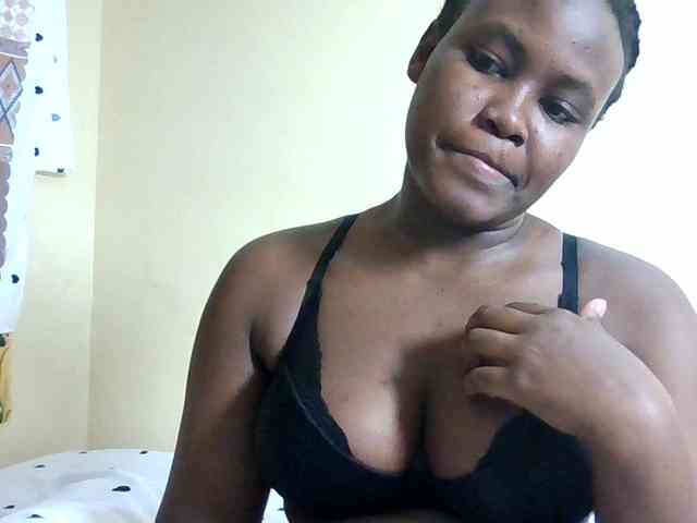 Horny-nasty-bitch webcam