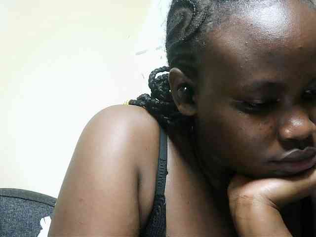 Horny-nasty-bitch webcam