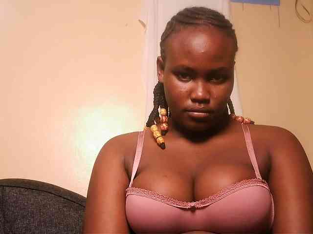 Horny-nasty-bitch webcam