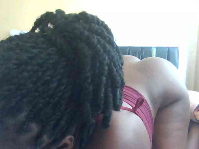 Horny-nasty-bitch webcam