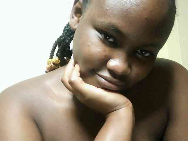 Horny-nasty-bitch webcam