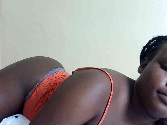 Horny-nasty-bitch webcam