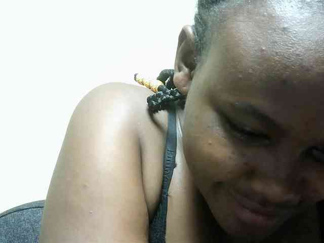 Horny-nasty-bitch webcam