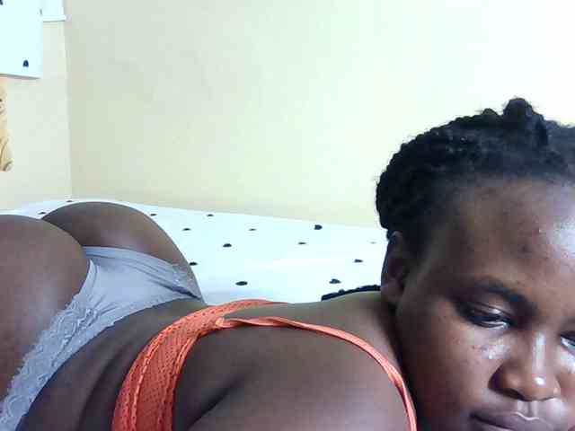 Horny-nasty-bitch webcam