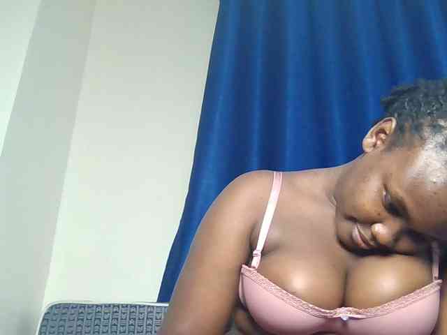 Horny-nasty-bitch webcam