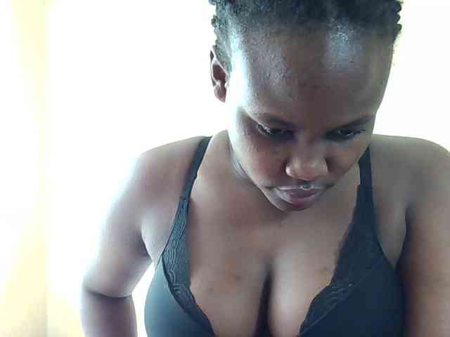 Horny-nasty-bitch webcam