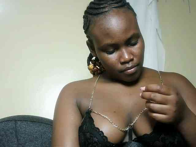 Horny-nasty-bitch webcam