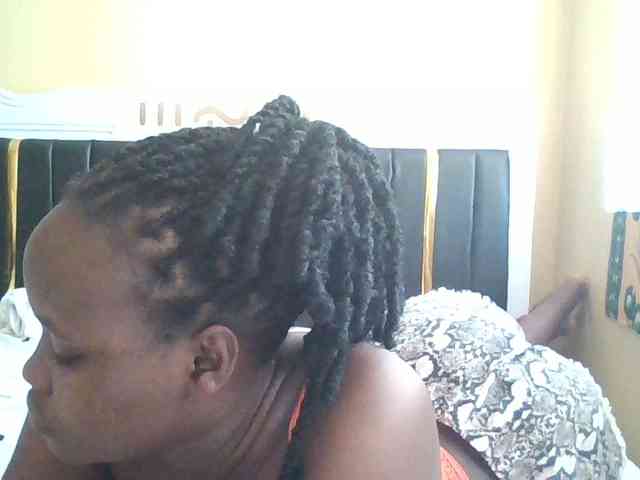 Horny-nasty-bitch webcam