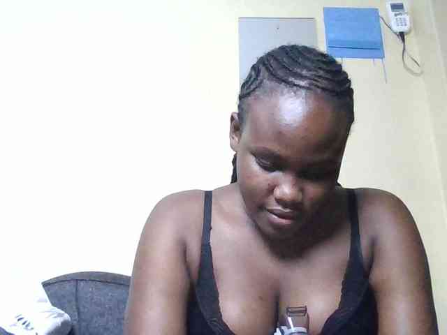 Horny-nasty-bitch webcam