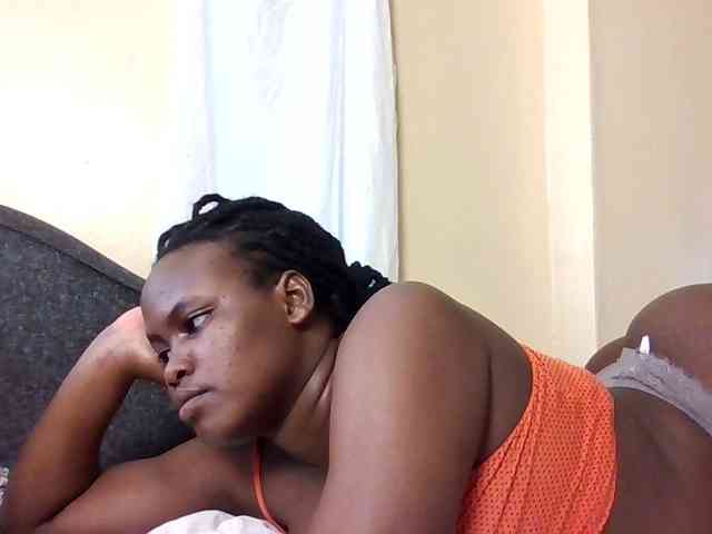 Horny-nasty-bitch webcam